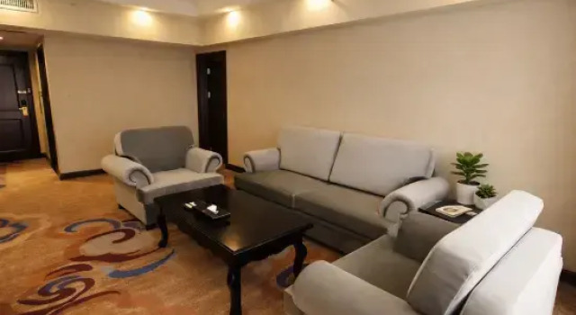 Люкс Executive Yinruilin International Hotel