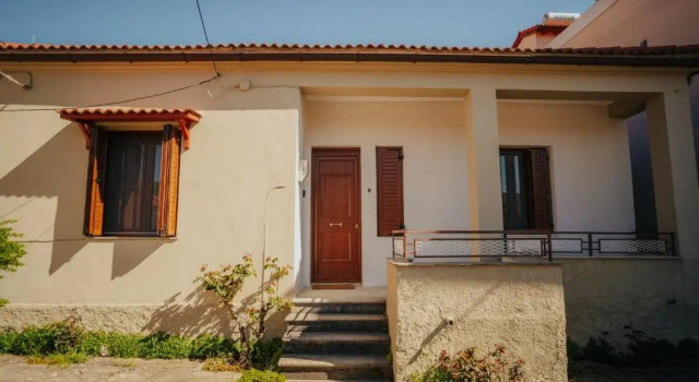 Kalavrita downtown 3 bedroom house for 6 pers
