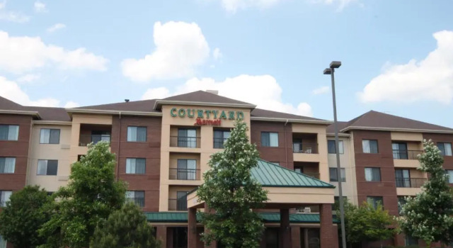 Courtyard by Marriott Chicago Bloomingdale