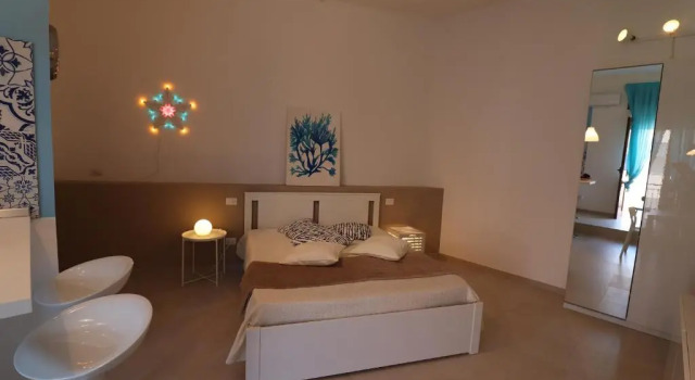Casa Maya Modern Open-space Apartment Steps From Otrantos Seafront