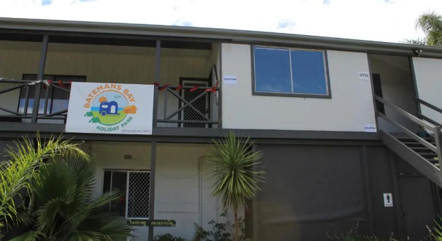 Batemans Bay Holiday Park & Hostel, Забронировать Хостел Батманс-Бей Еврободалла