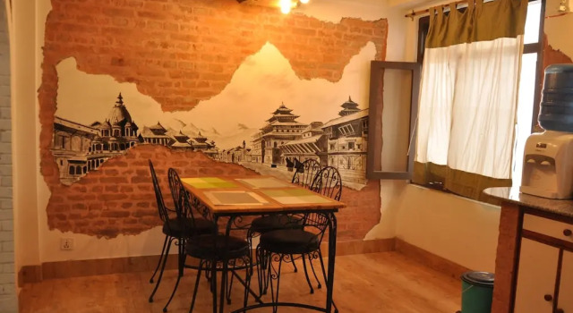 Апартаменты с балконом Mulmi House