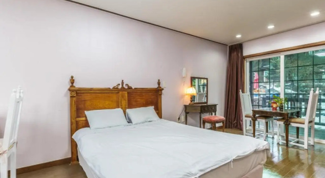 Mayfair Rigel Pension, Boek Hotel Hotels in Gangwon-Do met parkeren, Parkeren