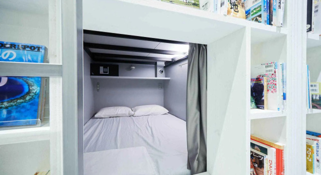 BOOK AND BED TOKYO Shinsaibashi, Забронировать Хостел Хостелы Осаки, рядом с Торговая улица Сэнничимэ Догуясудзи, Хостел