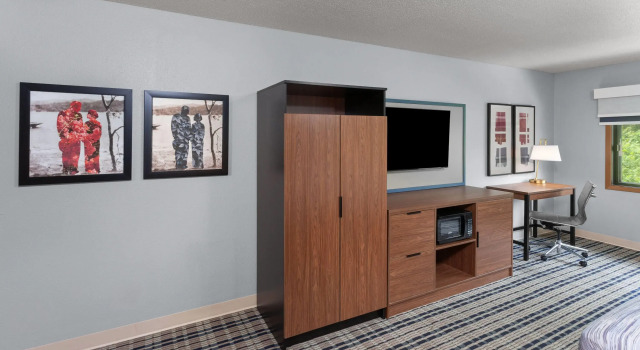 AmericInn Hotel & Suites West Salem, Book Hotel West Salem Wisconsin