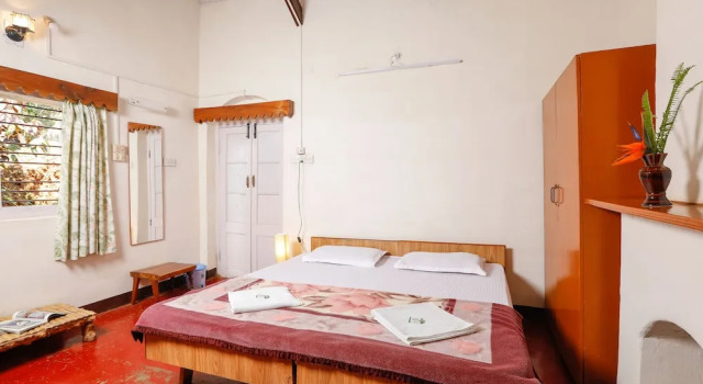 Коттедж Devashola Homestay