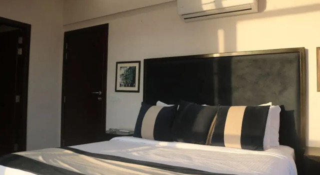 Апартаменты Deluxe Elysium Tower Blue Area Islamabad opposite Centaurus Mall