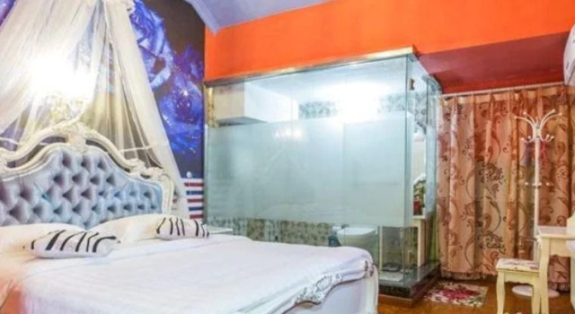 Wuzhen Youyouguyun Style Hotel, Prenota Hotel Hotel a Jiaxing con parcheggio, Parcheggio