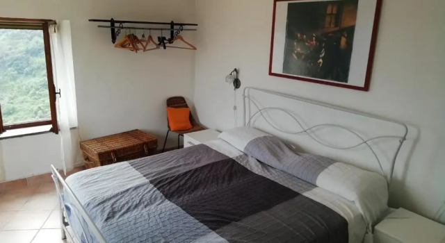CASA LORENZO SULLE COLLINE DI LEVANTO e VICINO ALLE CINQUETERRE LT-0620