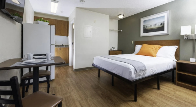 Студия Siegel Select Baton Rouge