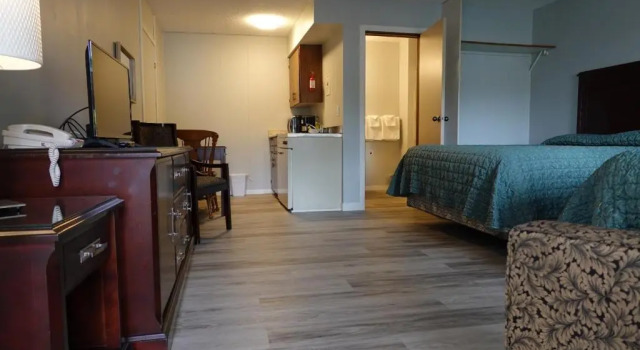 Четырёхместный номер Deluxe Skylite Motel