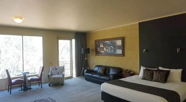 Люкс Executive Madison Spa Motel