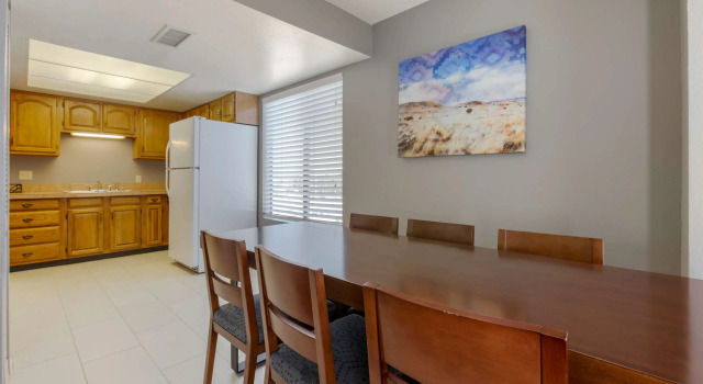Четырёхместный люкс с 2 комнатами Best Western Pecos Inn