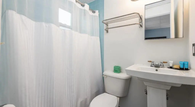 Четырёхместный номер Standard Hammock Inn & Suites North Beach Hotel