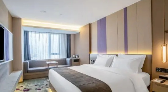 Кровать в общем номере (женский номер) Lavande Hotel (Urumqi Hongguangshan International Convention and Exhibition Center)