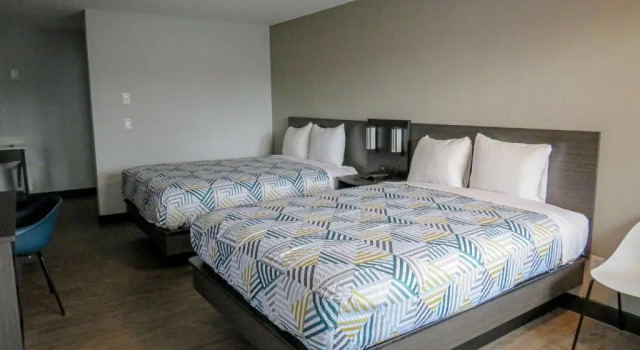 Четырёхместный номер Standard Motel 6 Tigard, Or - Portland Southwest
