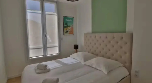 Apartment in Antibes Near Sandy Beaches, Забронировать Апартаменты/квартира Отели Антиб с парковкой, рядом с Antibes Archaeology Museum, Парковка