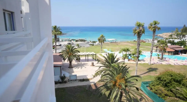 Апартаменты Astreas Beach Hotel
