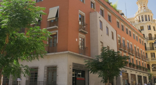 Hostel Center Madrid, Забронировать Хостел центр города Мадрид, рядом с Театр Монументал