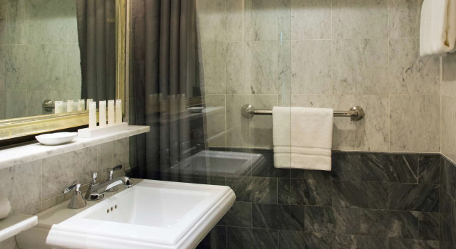 Четырёхместный номер Standard The Eliot Hotel