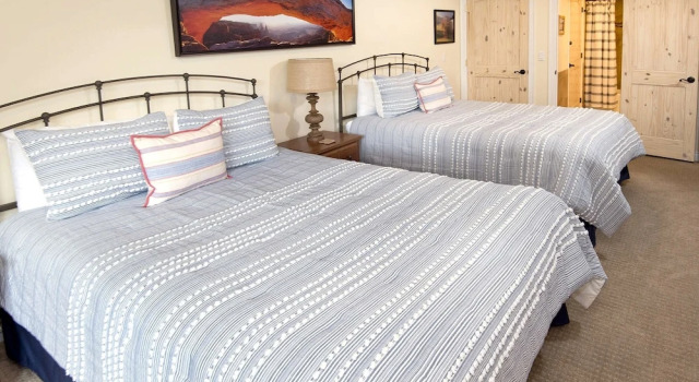 Cortina #150 2 Bedroom Condo by RedAwning, Забронировать Апартаменты/квартира Отели Вейл с парковкой, Парковка