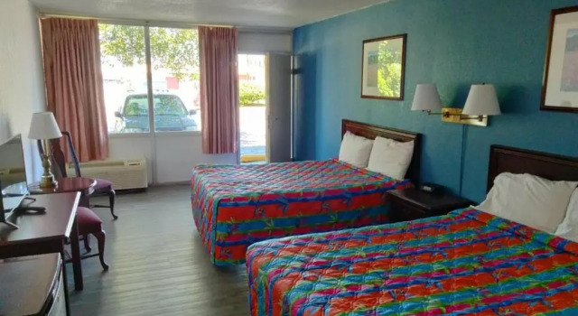 Четырёхместный номер Standard Travelodge by Wyndham Salisbury MD