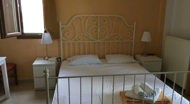 Villa Maro 1 Afytos -200 Meters From the Center of the Traditional Village, Book Villa Afitos 
