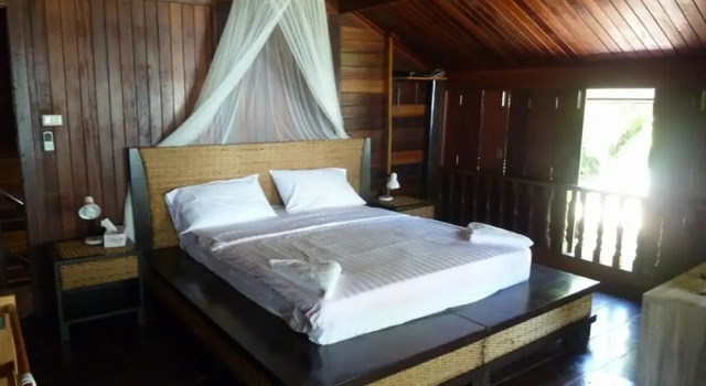 5 Islands Beach House Beautiful, 3-bedroom Beachfront Villa on Koh Sam, Забронировать Вилла Отели Южного Таиланда с парковкой, Парковка