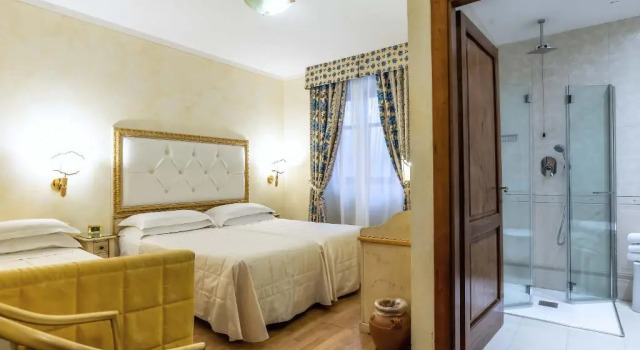 Трёхместный номер Standard Hotel Alba Palace