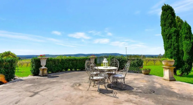 Апартаменты Blueberry Hill Vineyard Stay