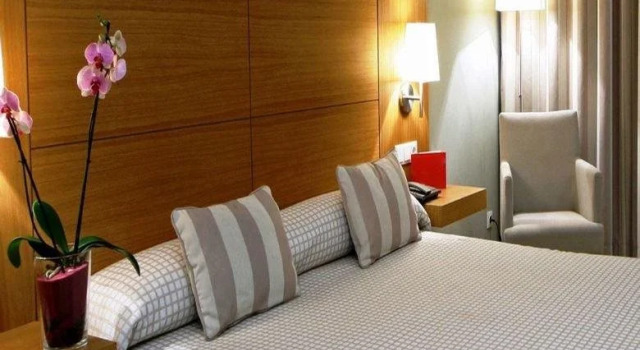 Elegance Azuqueca, Book Hotel Hoteller i Castilla-La Mancha med parkering, Parkering