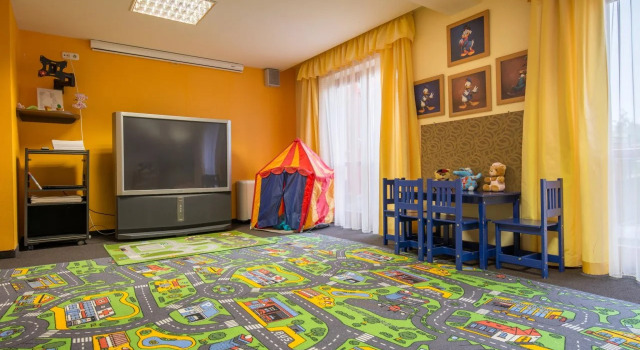 Tó Wellness Hotel, Reservar Hotel Bank Nograd
