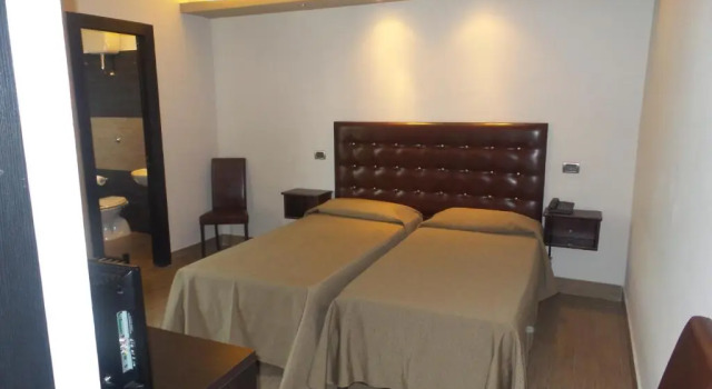 Двухместный номер Standard BNS Hotel Francisco