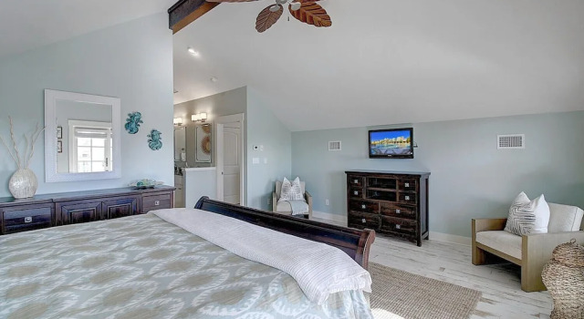 Коттедж Coastal Hideaway 230 BE