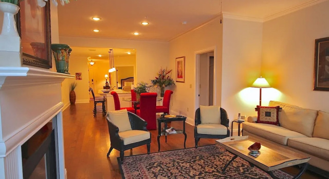 City Market by S.D.V., Prenota Hotel Savannah Georgia