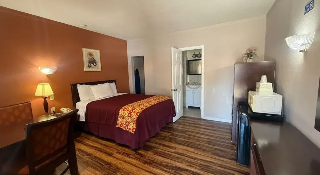 Двухместный номер Standard с балконом Americas Best Value Inn Ozona