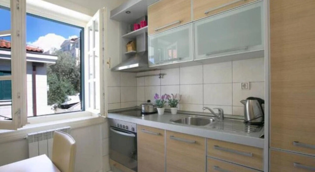 Апартаменты Standard Beach Apartments Montesan
