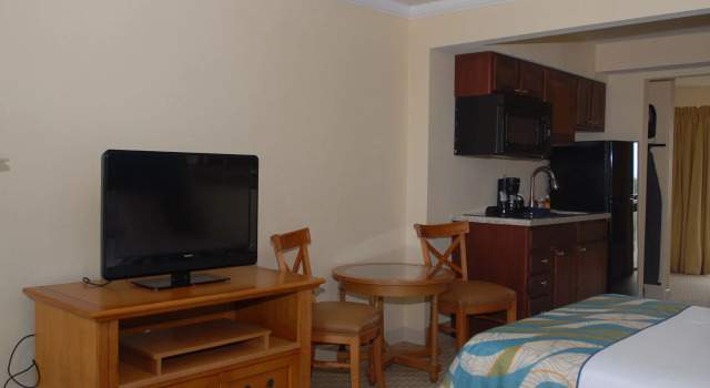 Aqua Beach Inn