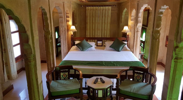 WelcomHeritage Mandir Palace, Забронировать Отель Отели штата Раджастхана 4 звезды, 4*