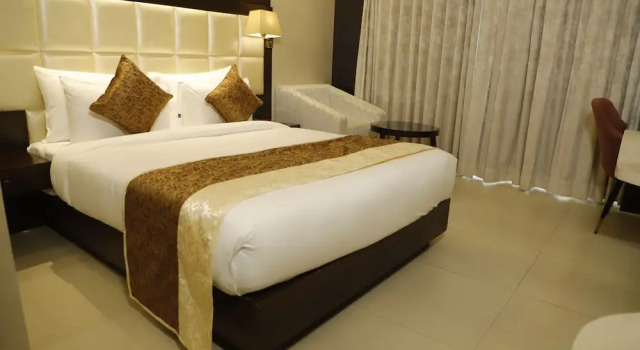 Двухместный номер Superior с видом на город Udman Hotel Chhattarpur
