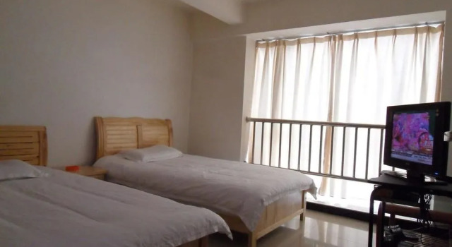 Chuncheng Yijia Inn, Rezerwuj Hotel Hotele w Kunming z parkingiem, Parking