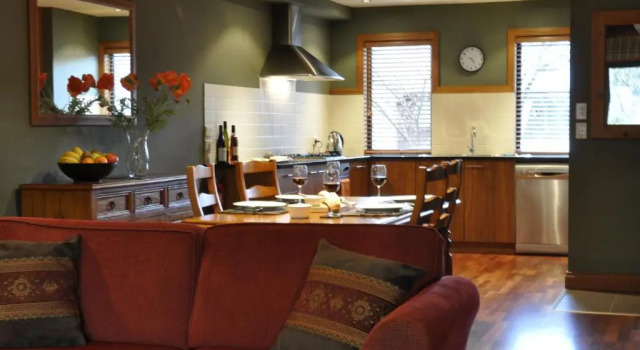 Апартаменты с 2 комнатами Lansdown Peaks Apartments