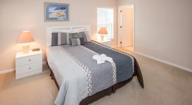 Southside Large Pool Near Disney! 3 Bedroom Home