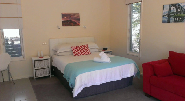 Springtide Studio Apartments
