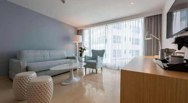 Двухместный люкс Radisson Cartagena Ocean Pavillion Hotel