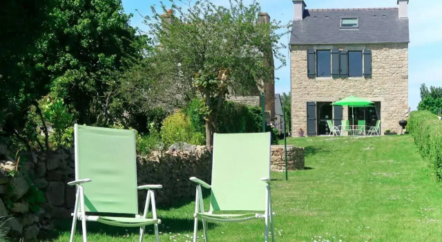 Holiday Home Ty Angèle - PLC239