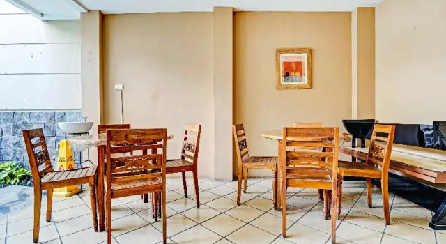 Guest House Cigadung 9A by OYO Rooms, Prenota Affittacamere Affittacamere a Bandung, vicino a Centro Commerciale Cihampelas Walk, Affittacamere
