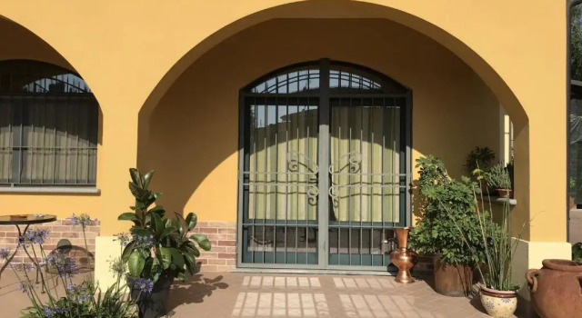 Mari’s House, Rezervați Hotel Hoteluri în Castagnito cu parcare, Parcare