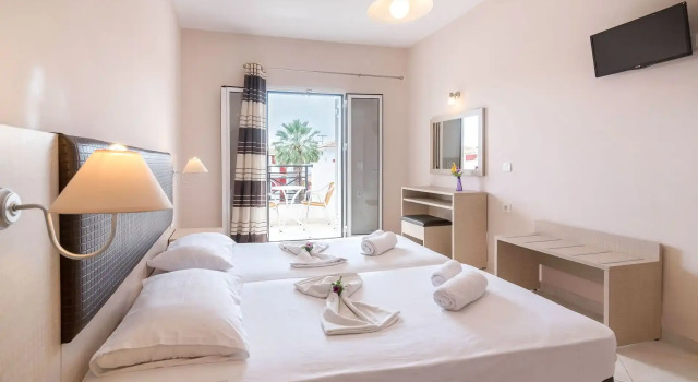 Апартаменты Standard Yakinthos Hotel