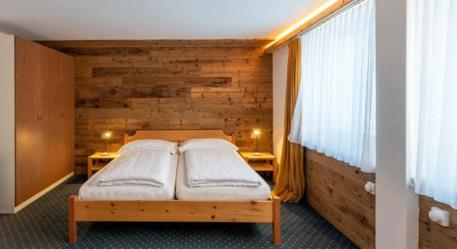 Четырёхместный номер Standard Hotel Grischuna